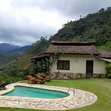 הוילה נובה פריבורגו Casa Alpina Com Vista Panoramica De Lumiar מראה חיצוני תמונה