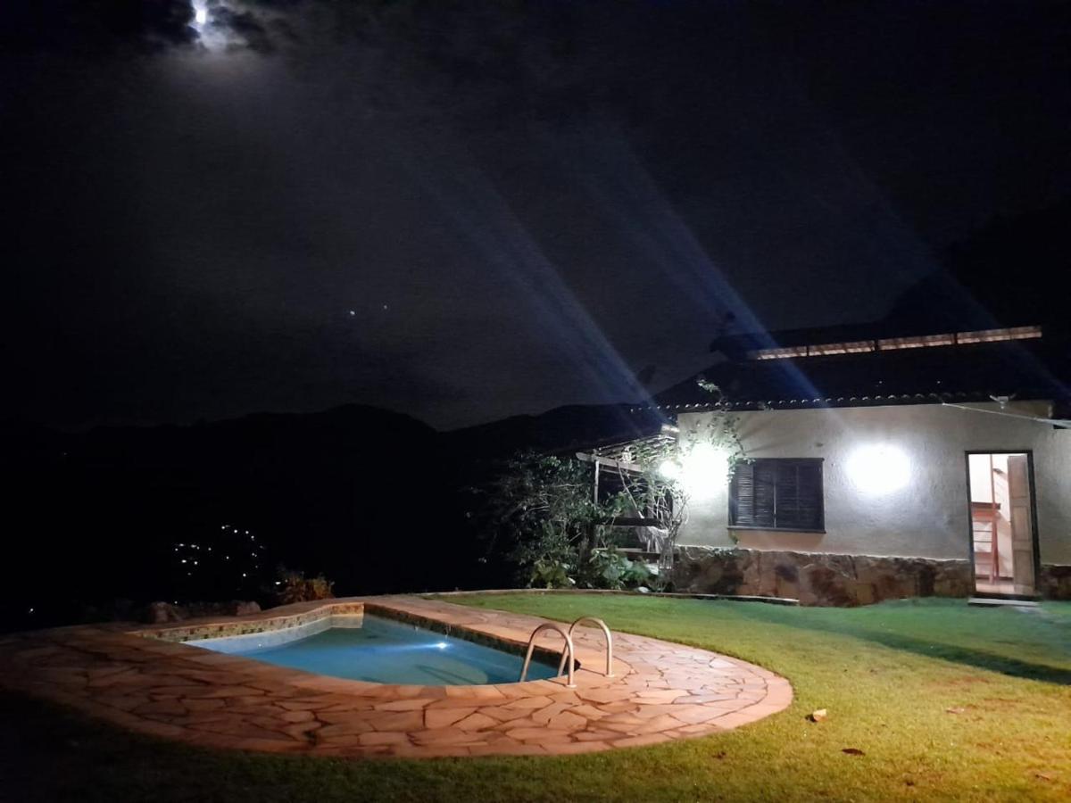 הוילה נובה פריבורגו Casa Alpina Com Vista Panoramica De Lumiar מראה חיצוני תמונה