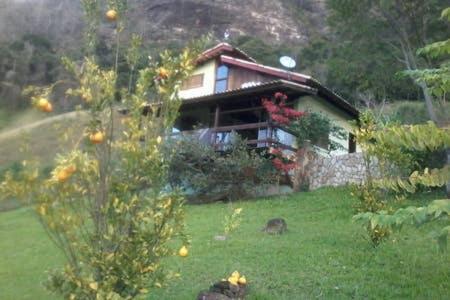 הוילה נובה פריבורגו Casa Alpina Com Vista Panoramica De Lumiar מראה חיצוני תמונה